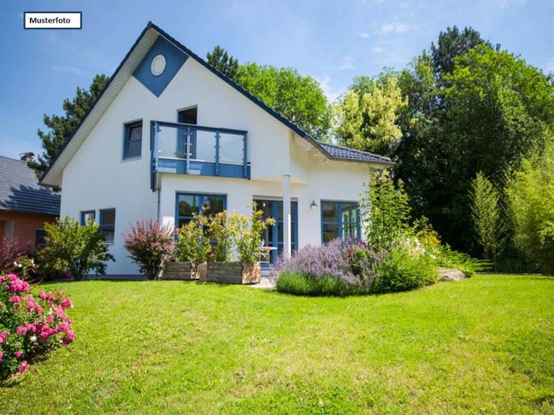 Zwangsversteigerung Einfamilienhaus mit Einliegerwohnung in 67685 Eulenbis, Steinbacher Äcker