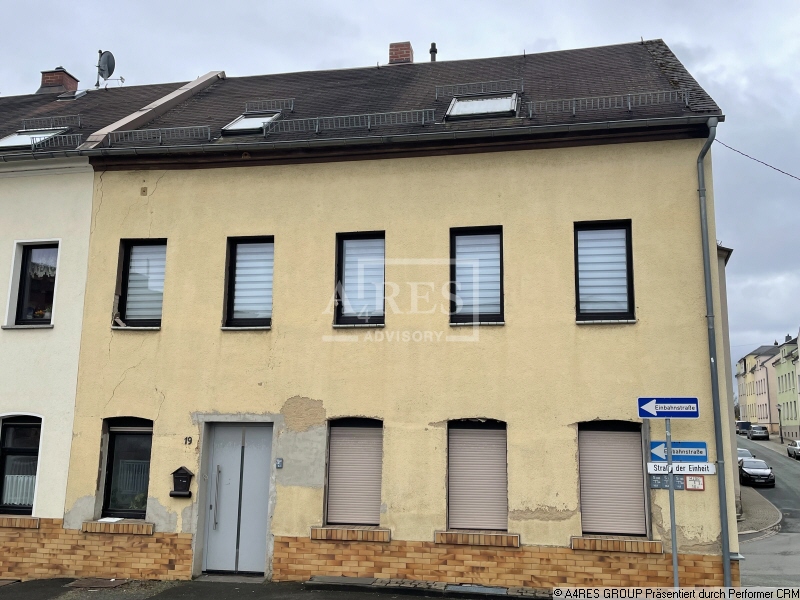 Doppelhaushälfte in 08491 Netzschkau, Straße der Einheit