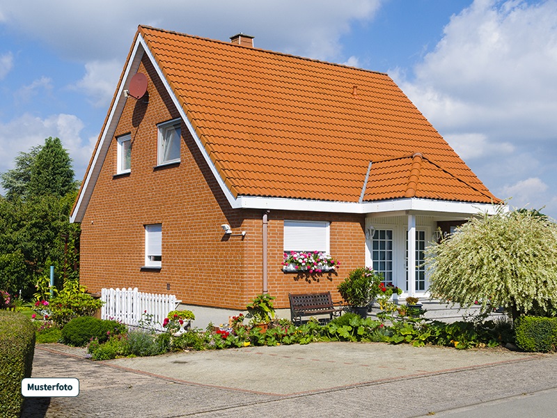 Zweifamilienhaus in 33189 Schlangen, Querweg