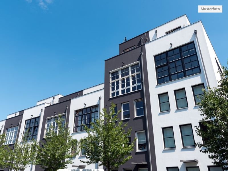 Etagenwohnung in 45136 Essen, Rellinghauser Str.