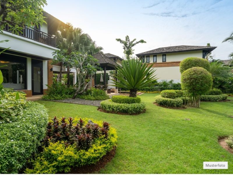 Einfamilienhaus mit Einliegerwohnung in 55120 Mainz, Westring